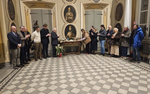 Consegnata al Vescovo Malvestiti la nuova statuina del presepe di Coldiretti e Confartigianato