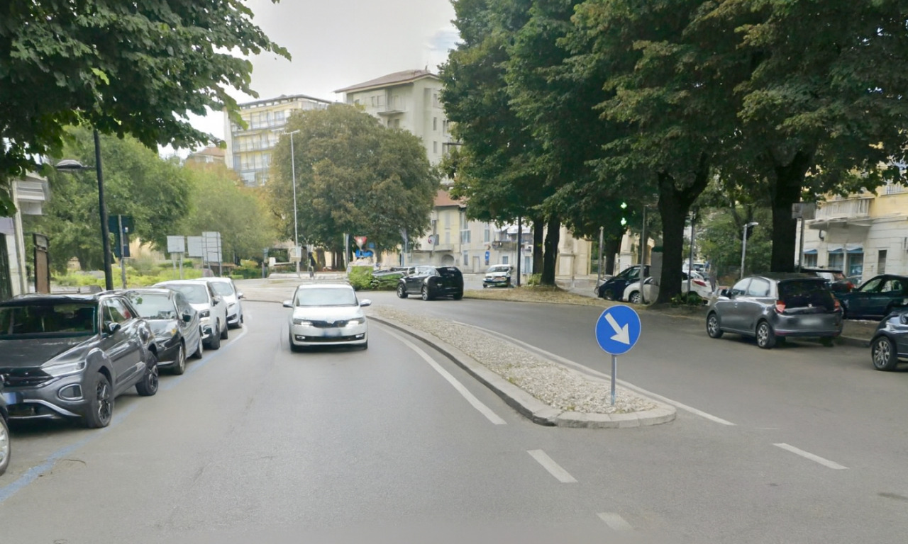 Scontro tra due auto a Lodi, coinvolto anche un anziano 81enne