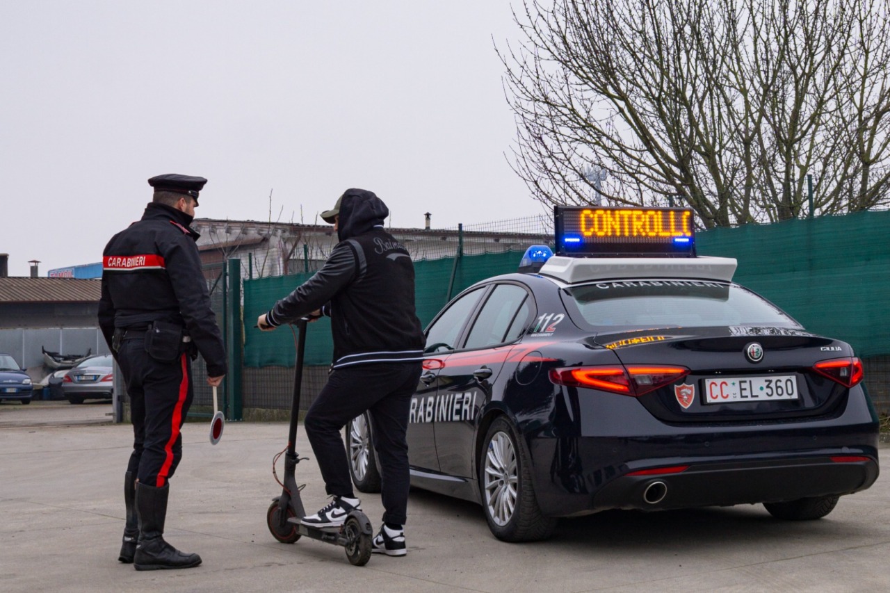 Sicurezza stradale, controlli a tappeto sui monopattini elettrici nel Basso Lodigiano