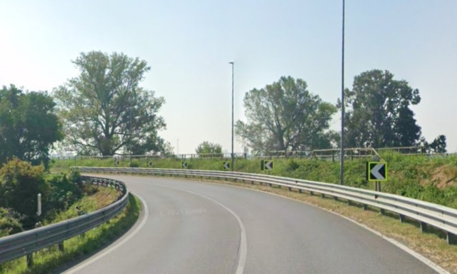 Scontro tra due auto sulla Via Emilia: interviene l’elisoccorso