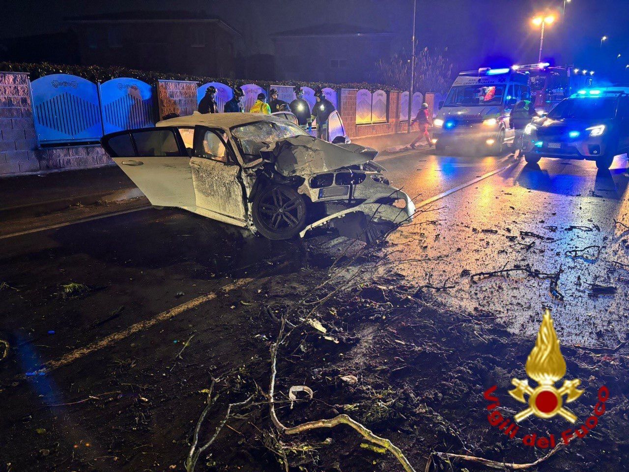 Incidente all’alba sulla Provinciale 234: cinque giovani coinvolti