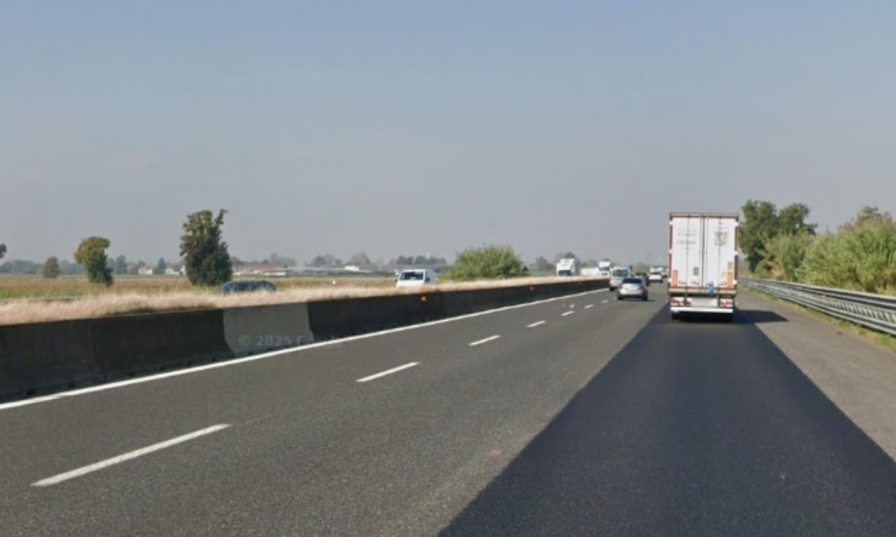 Incidente stradale lungo la A1 a Lodi Vecchio: due persone coinvolte