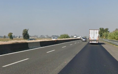 Incidente stradale lungo la A1 a Lodi Vecchio: due persone coinvolte