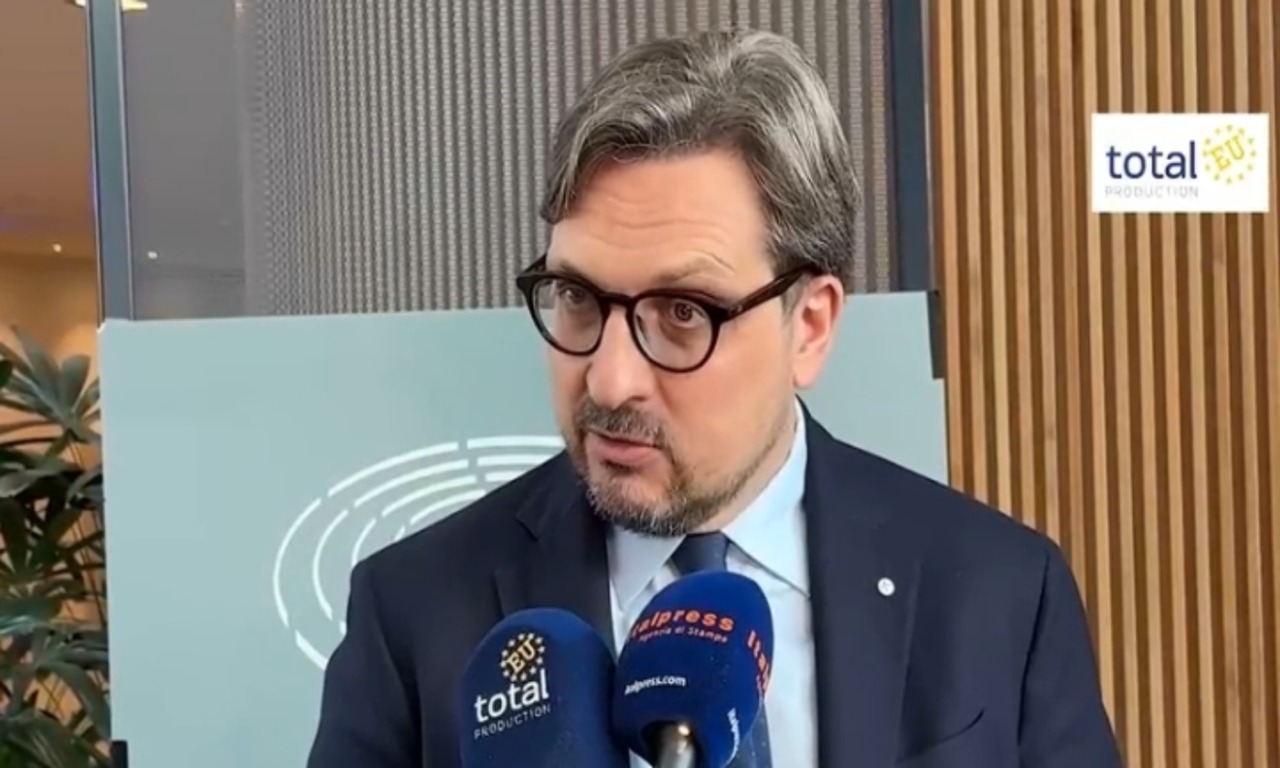 Guidesi al Parlamento Europeo di Bruxelles: focus su chimica, energia e automotive