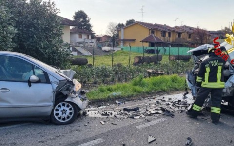 Schianto sulla Provinciale 415: tre feriti, uno trasportato in elisoccorso