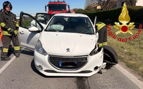 Scontro frontale a Ossago Lodigiano: due feriti, uno elitrasportato