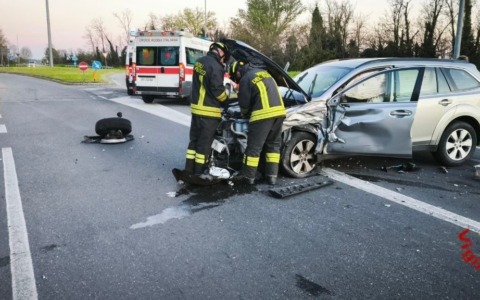 Scontro frontale sulla Provinciale 26: quattro feriti a Cavenago d’Adda