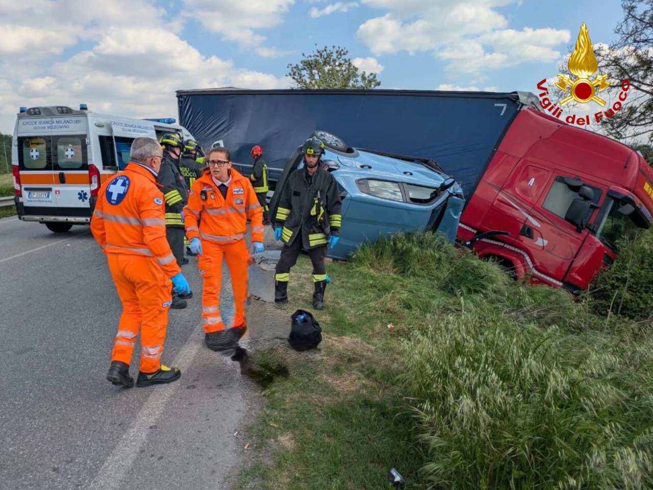 Schianto tra due auto e un camion sulla Provinciale 412: quattro feriti a Torrevecchia Pia