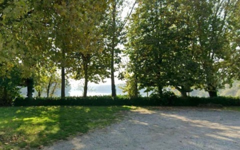 Cadavere ritrovato nel Po: nessun documento, indagini in corso