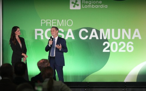 Festa della Lombardia 2026: consegnate le Rosa Camuna, la massima onorificenza regionale
