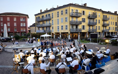 Premio speciale a Giuseppe Minestra: Zelo Buon Persico celebra il camice bianco della comunità