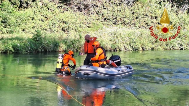 Auto finisce nel canale Muzza, perde la vita anziano 87enne