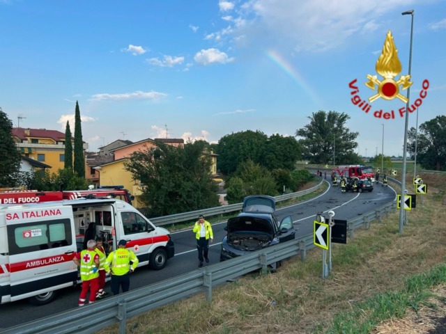 Incidente sulla Statale 9 a San Rocco al Porto: due auto coinvolte, feriti lievi
