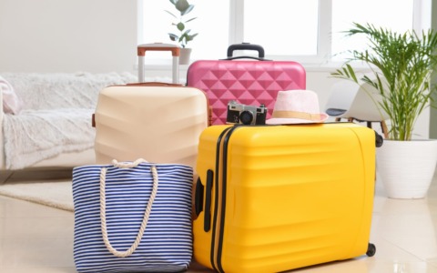 Vacanze senza valigie con il servizio digitale di Poste Italiane