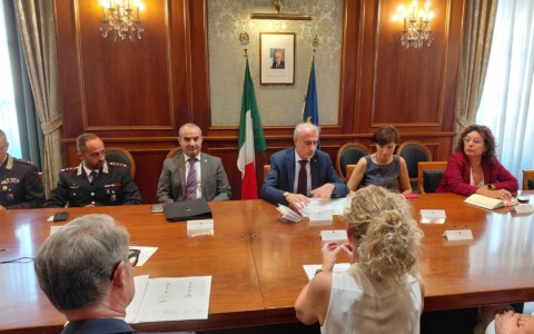 Sicurezza nei locali a Lodi: nuovo protocollo per prevenire illegalità e rischi