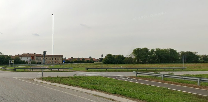 Ciclista travolto da un’automobile alla rotonda della SP26 a Cavenago d’Adda