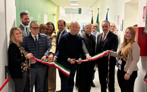 Sanità nel Lodigiano, Bertolaso inaugura la Neuropsichiatria dell’Infanzia e la Casa di Comunità di Lodi