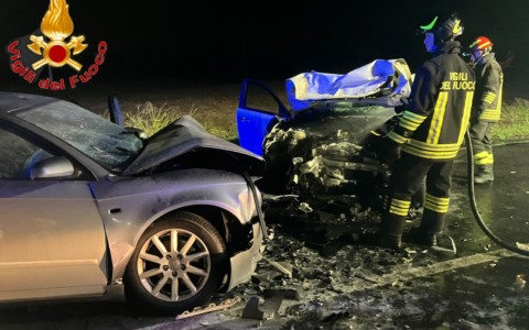 Violento scontro tra due auto sulla statale Paullese: un elitrasportato